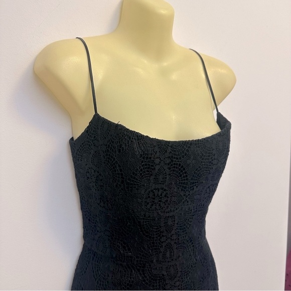 Shoshanna Black Lace Balconette Cocktail Dress - Picture 4 of 10